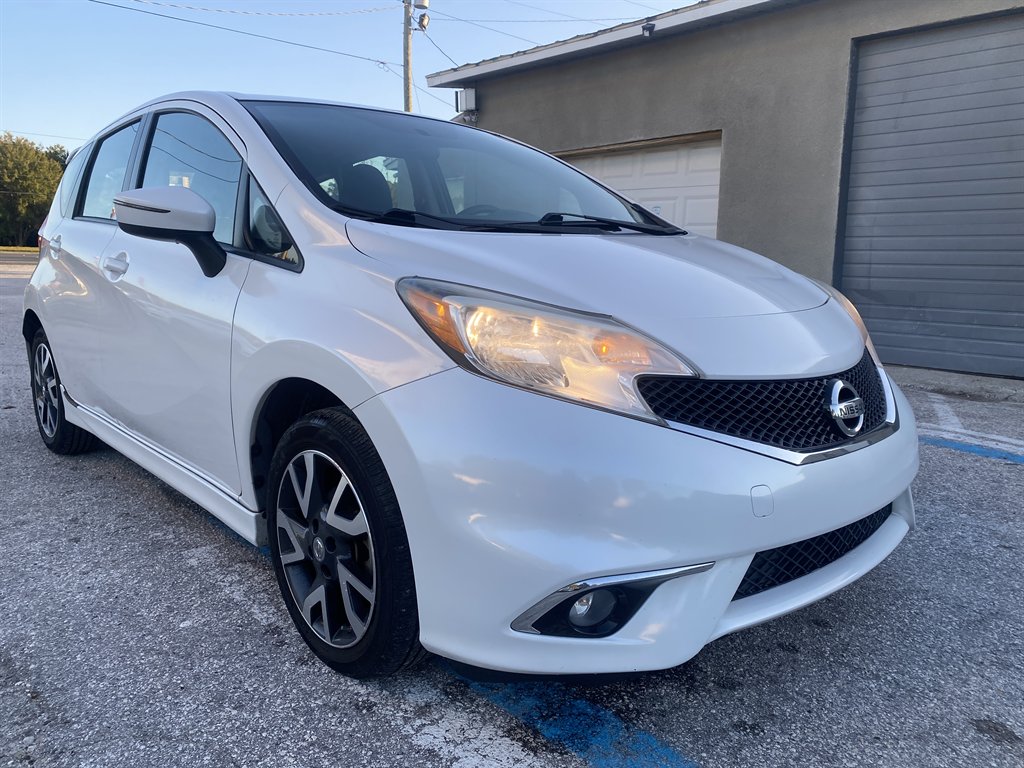 2015 Nissan Versa Note SR's photo