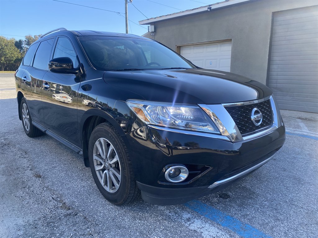 2016 Nissan Pathfinder S's photo