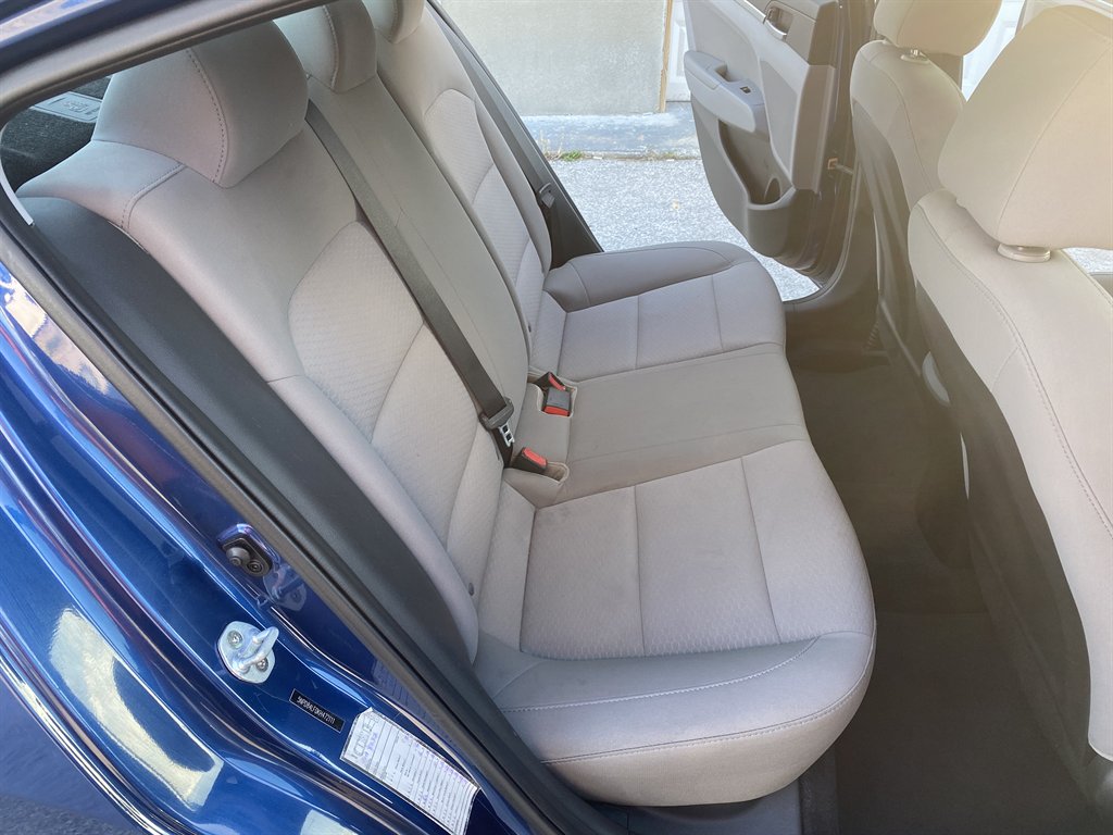 2019 Hyundai Elantra SEL - Photo 15