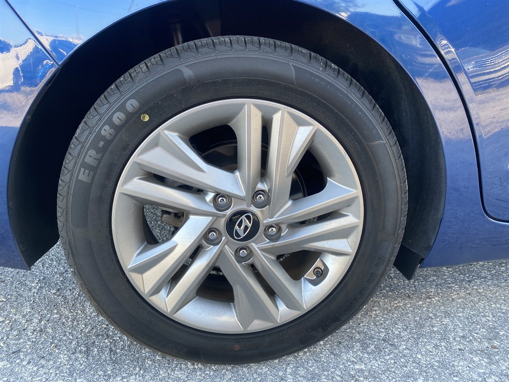 2019 Hyundai Elantra SEL - Photo 27