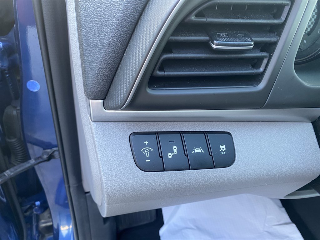 2019 Hyundai Elantra SEL - Photo 19