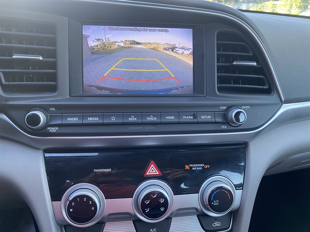2019 Hyundai Elantra SEL - Photo 21