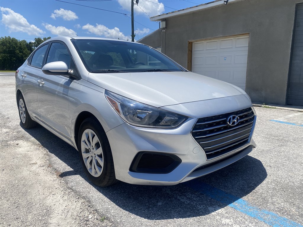 2019 Hyundai Accent SE 4-Door 6-Speed Automatic's photo