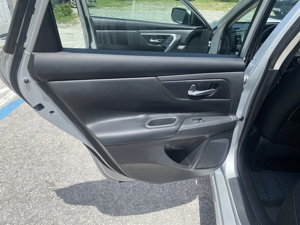 2017 Nissan Altima S - Photo 10
