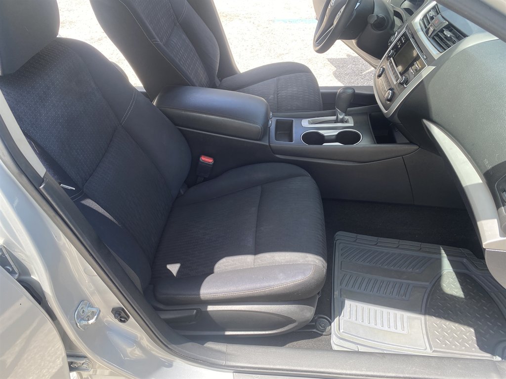 2017 Nissan Altima S - Photo 16