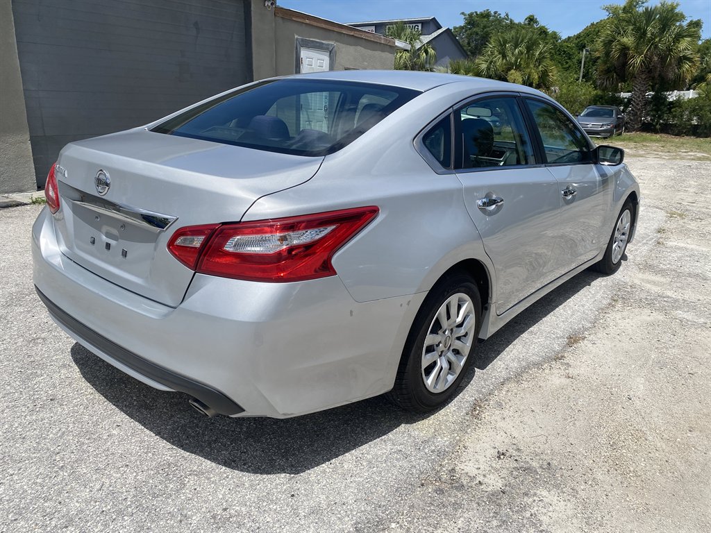 2017 Nissan Altima S - Photo 7