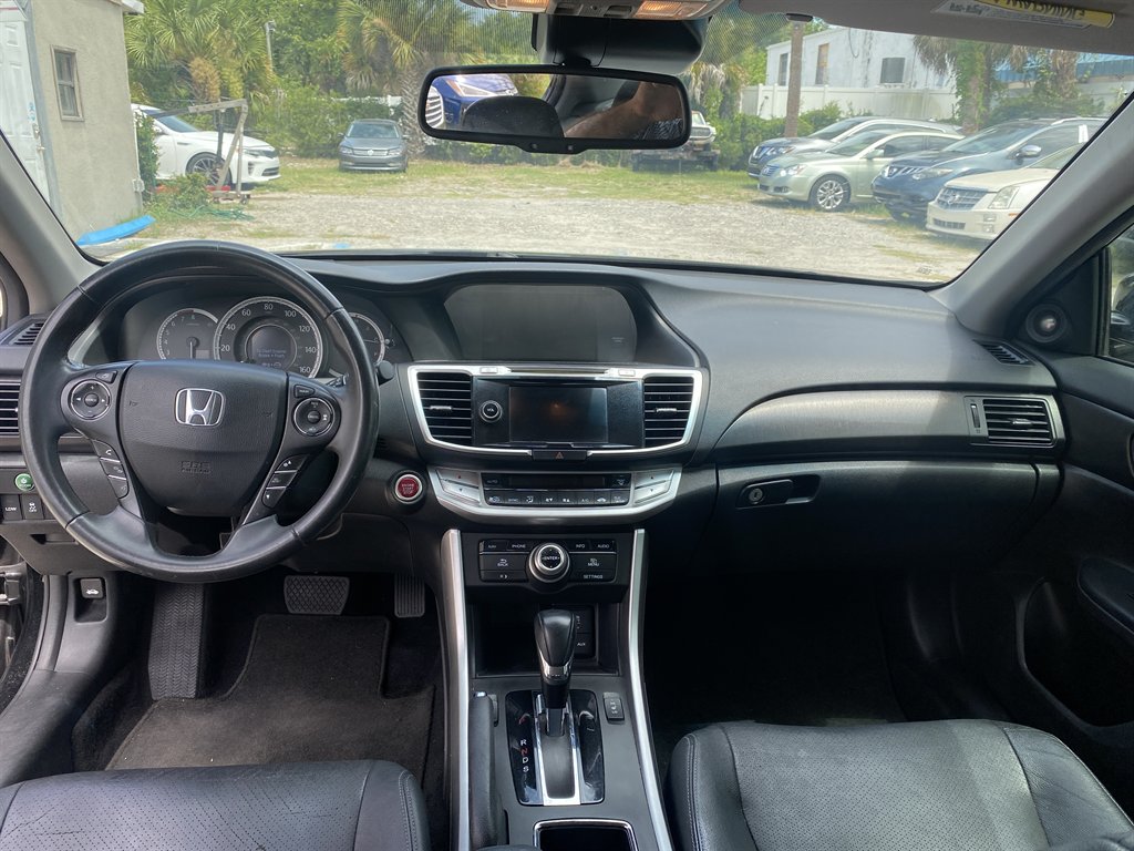 2015 Honda Accord Touring - Photo 17