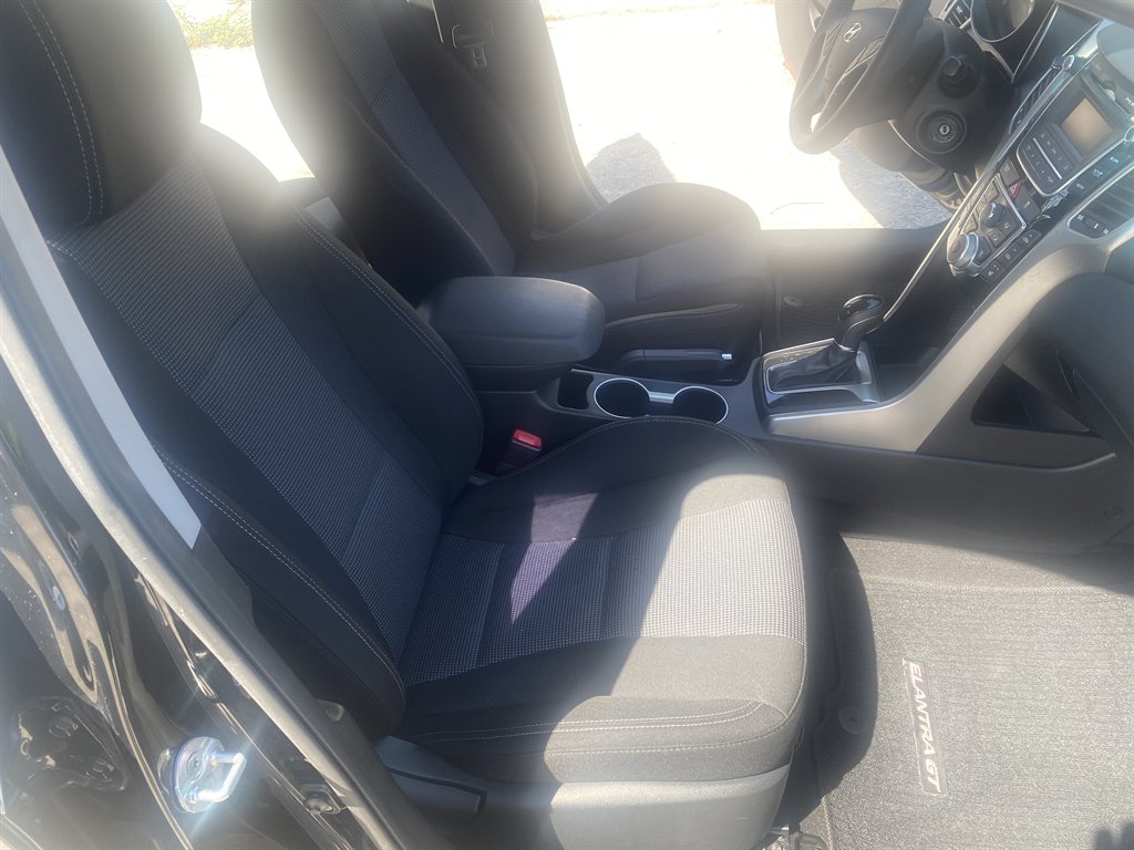 2014 Hyundai Elantra GT Base - Photo 16