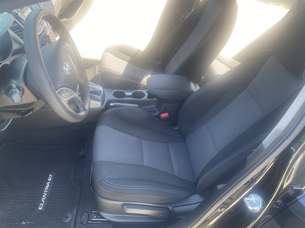 2014 Hyundai Elantra GT Base - Photo 13