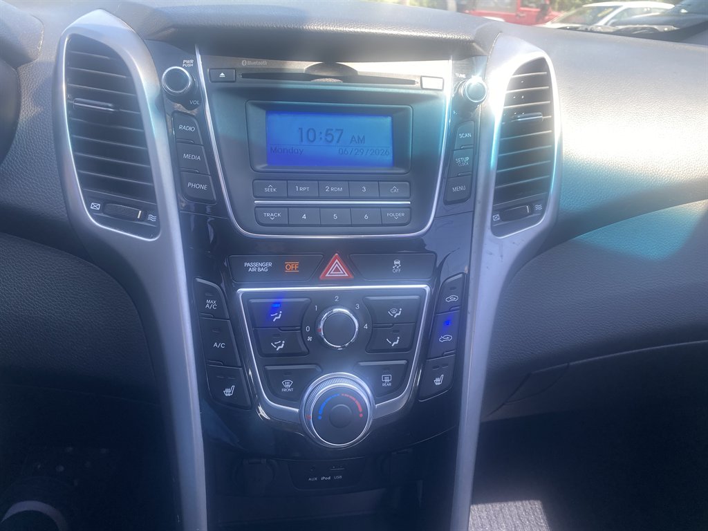 2014 Hyundai Elantra GT Base - Photo 20